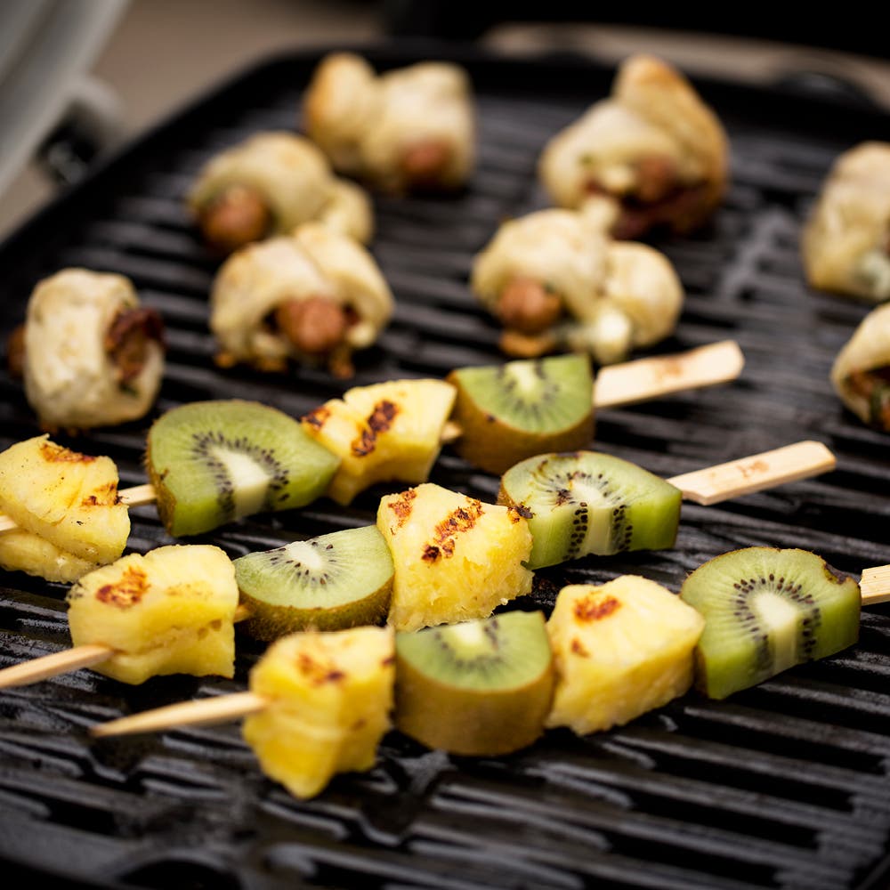Weber 53060001 Titanium, Liquid Propane