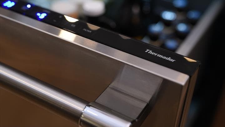 Thermador T24UC910DS Stainless Steel with Masterpiece Series Handle
