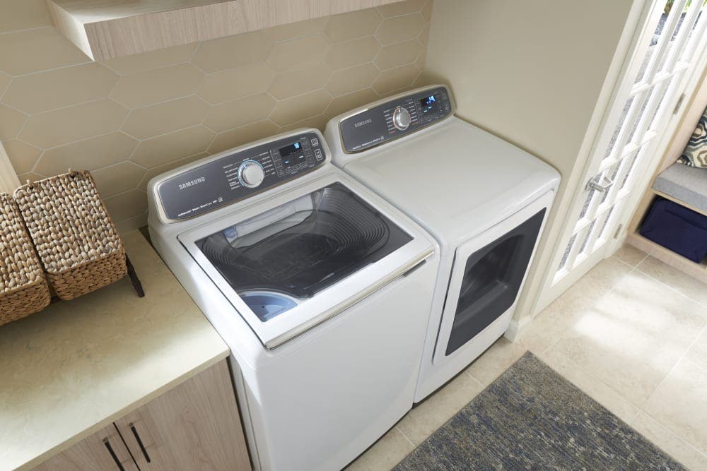 Samsung DVG52M7750W White