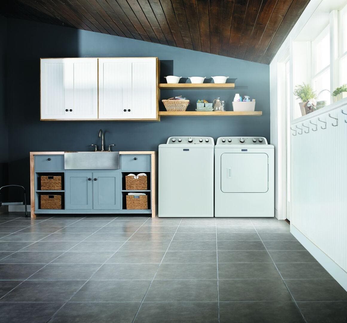 Maytag MEDX655DW White