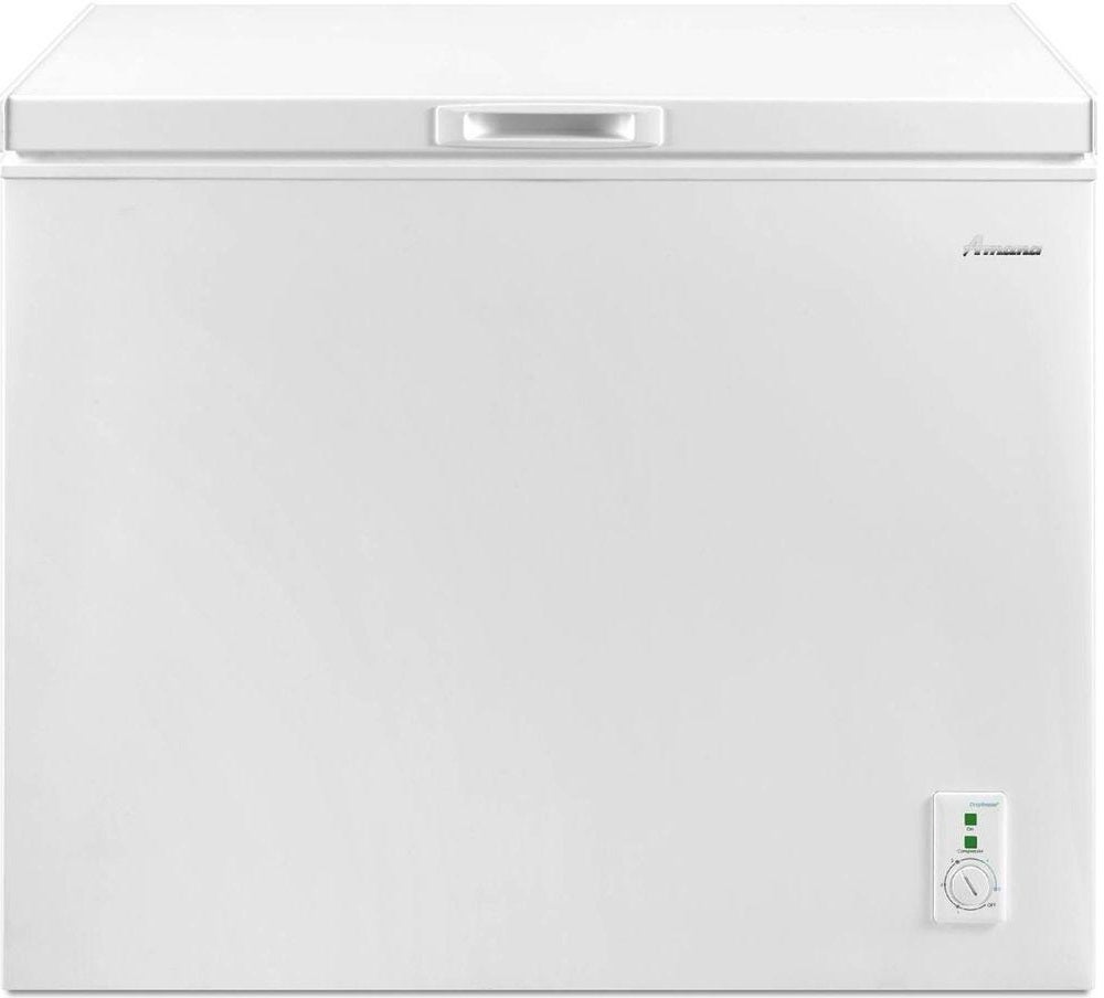 Amana AQC0701DRW 7.0 Cu. Ft. Compact Chest Freezer with 1 Wire Basket