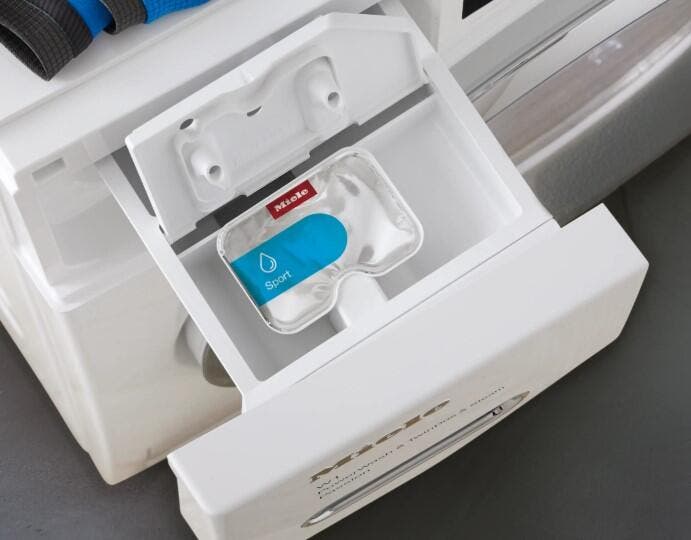 Miele WWF060 White