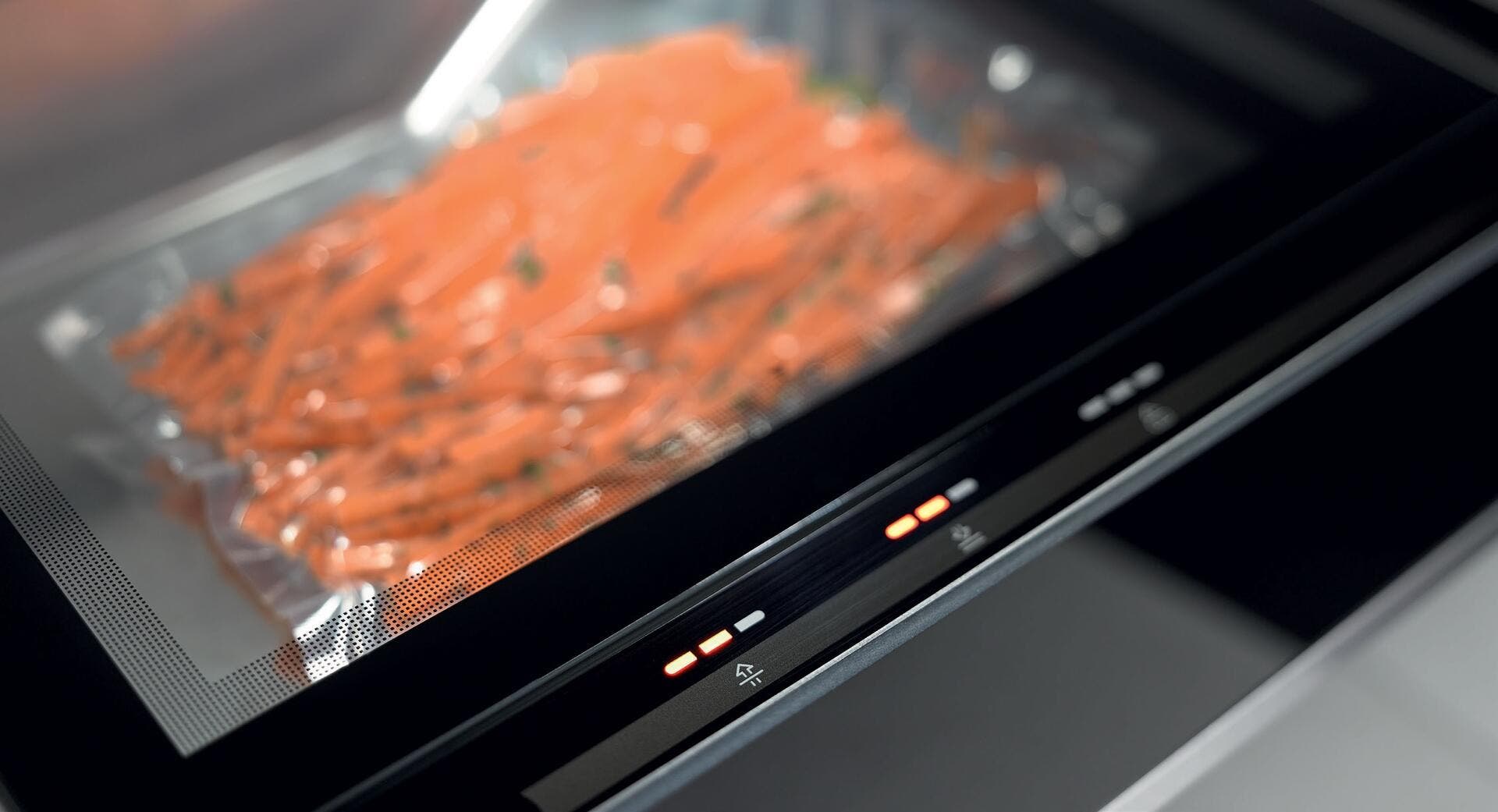 Miele EVS6114 Clean Touch Steel