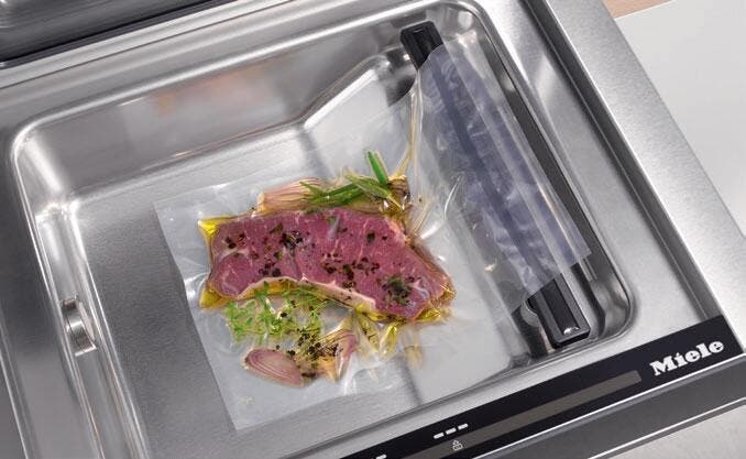 Miele EVS6114 Clean Touch Steel
