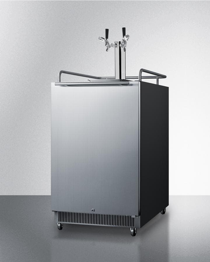 Summit SBC677BITWINTL Stainless Steel/Black, Dual TapLock