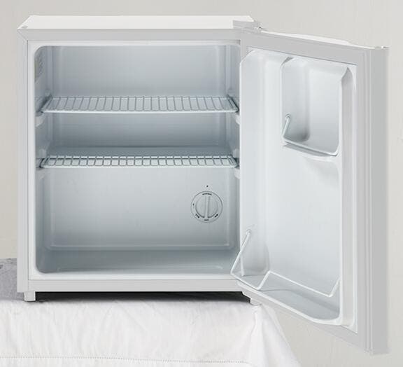 Avanti AR17T0W White