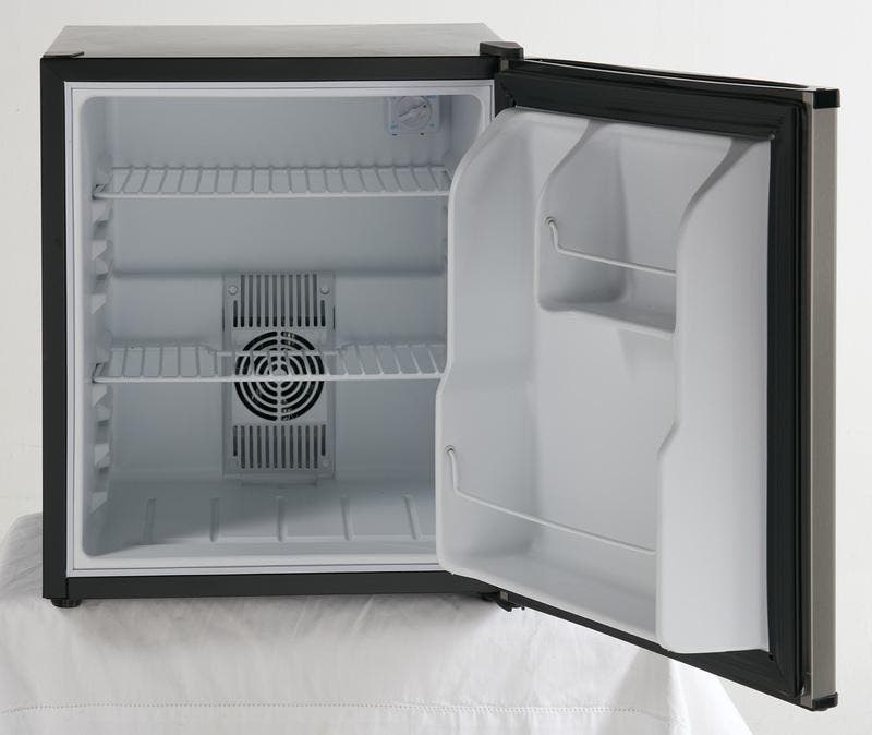 Avanti DCSR17N3SIS Black/Stainless Steel
