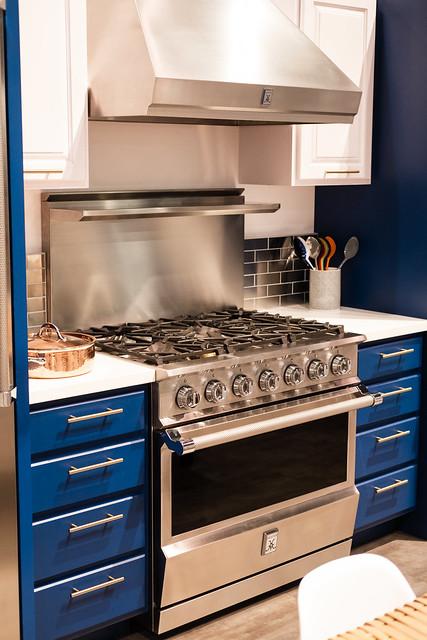 Hestan Gas Range - Thumbnail 4