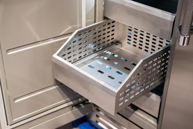 Hestan KFCR24 Steeletto, Right Hinge
