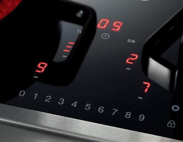 Miele KM5820240V Black