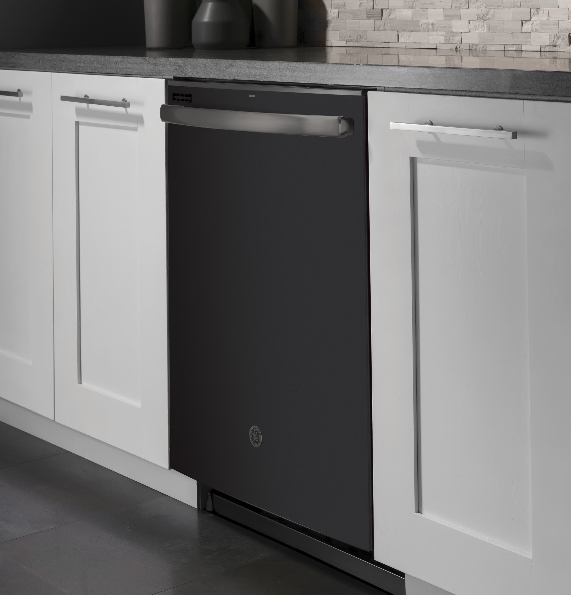 GE GDT605PFMDS Black Slate