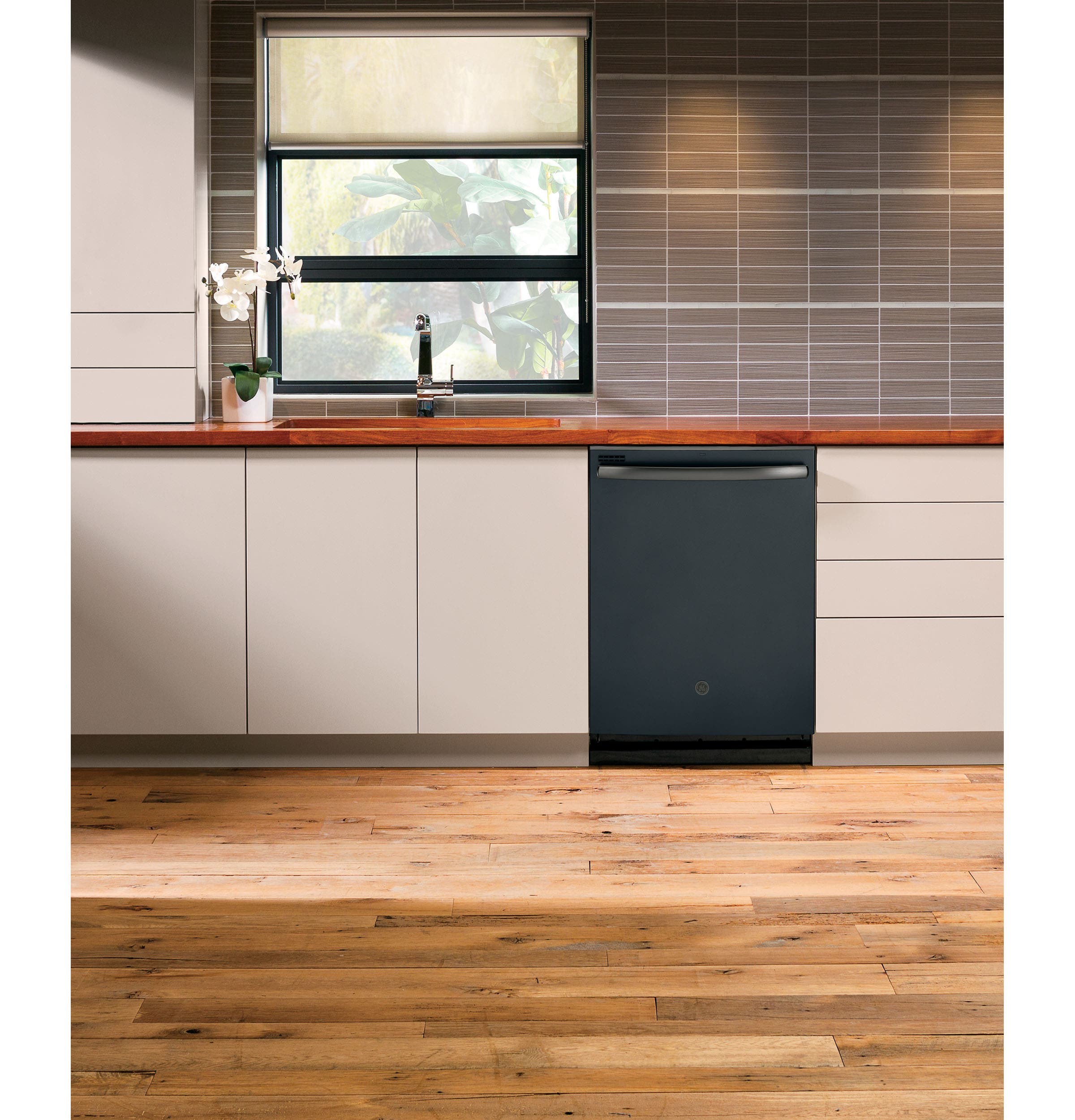 GE GDT605PFMDS Black Slate