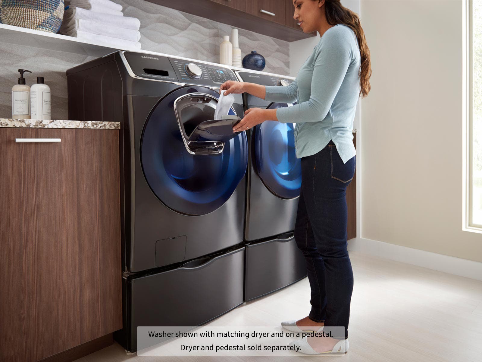 Samsung WF45K6500AV Fingerprint Resistant Black Stainless Steel