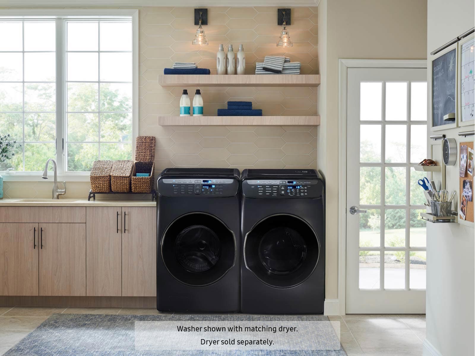 Samsung WV55M9600AV Fingerprint Resistant Black Stainless Steel