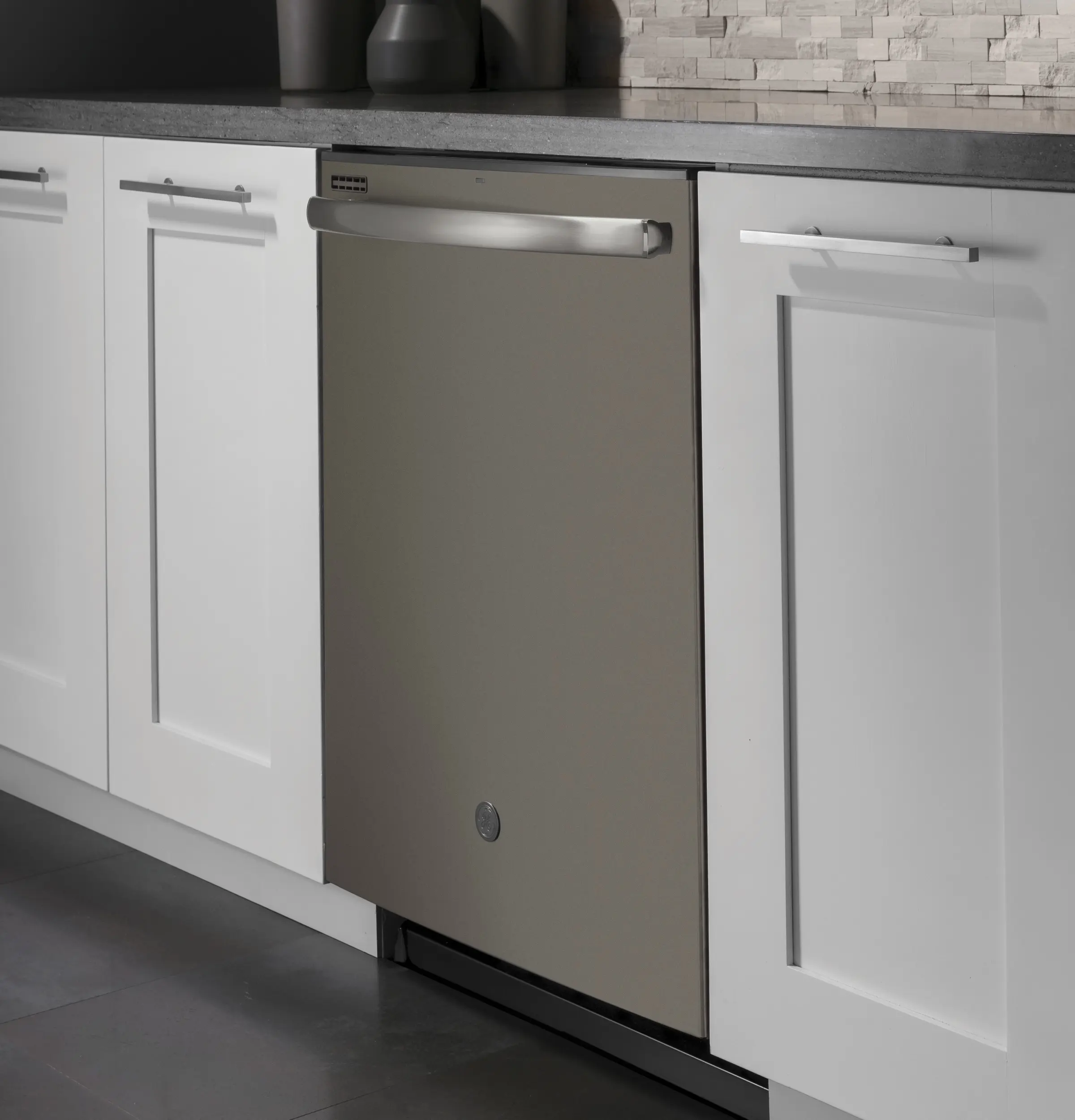 GE GDT530PMPES Fingerprint Resistant, Slate