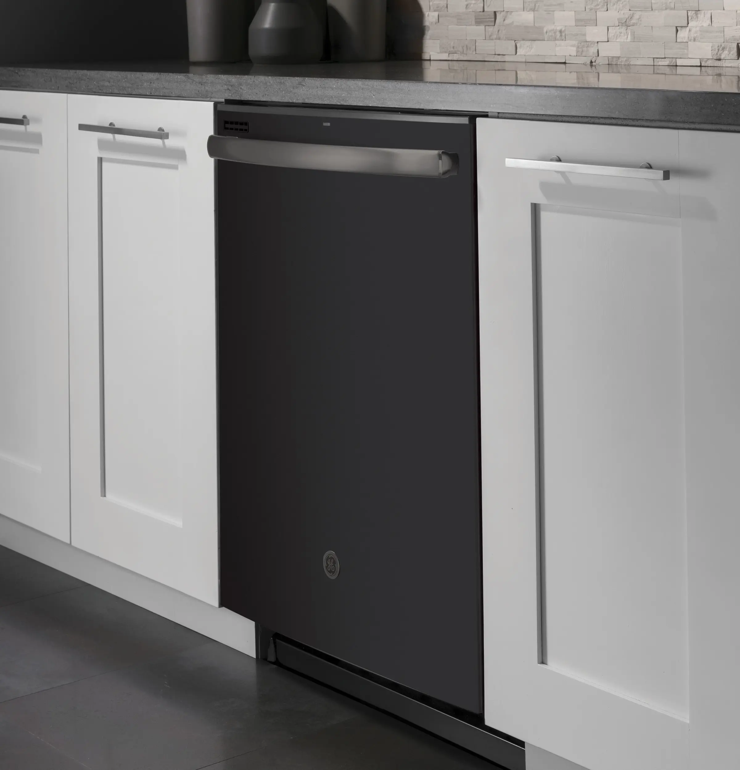 GE GDT630PFMDS Black Slate