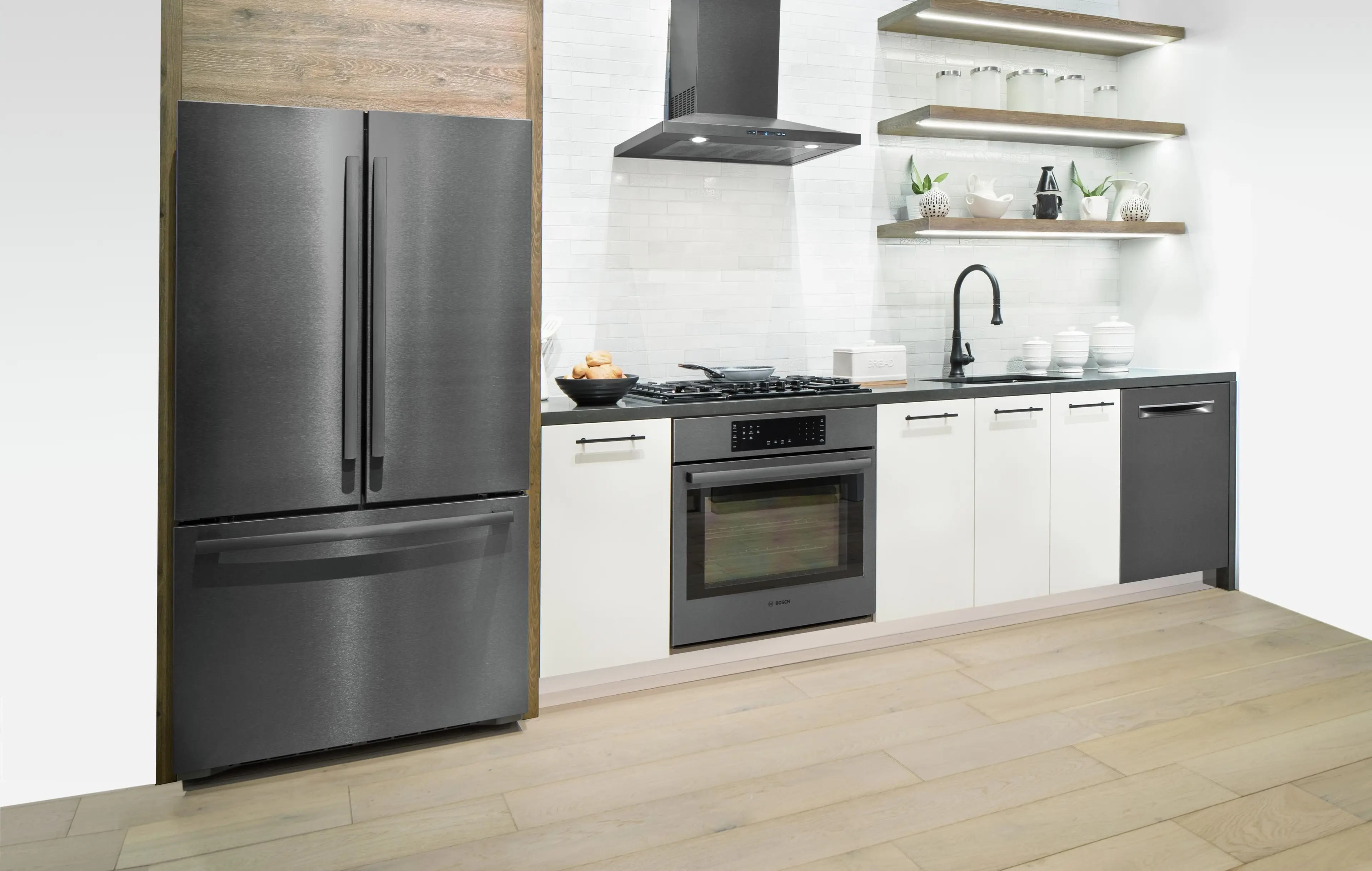 Bosch NGM8046UC Black
