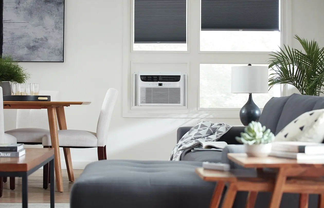 Frigidaire FFRA122WA1 White