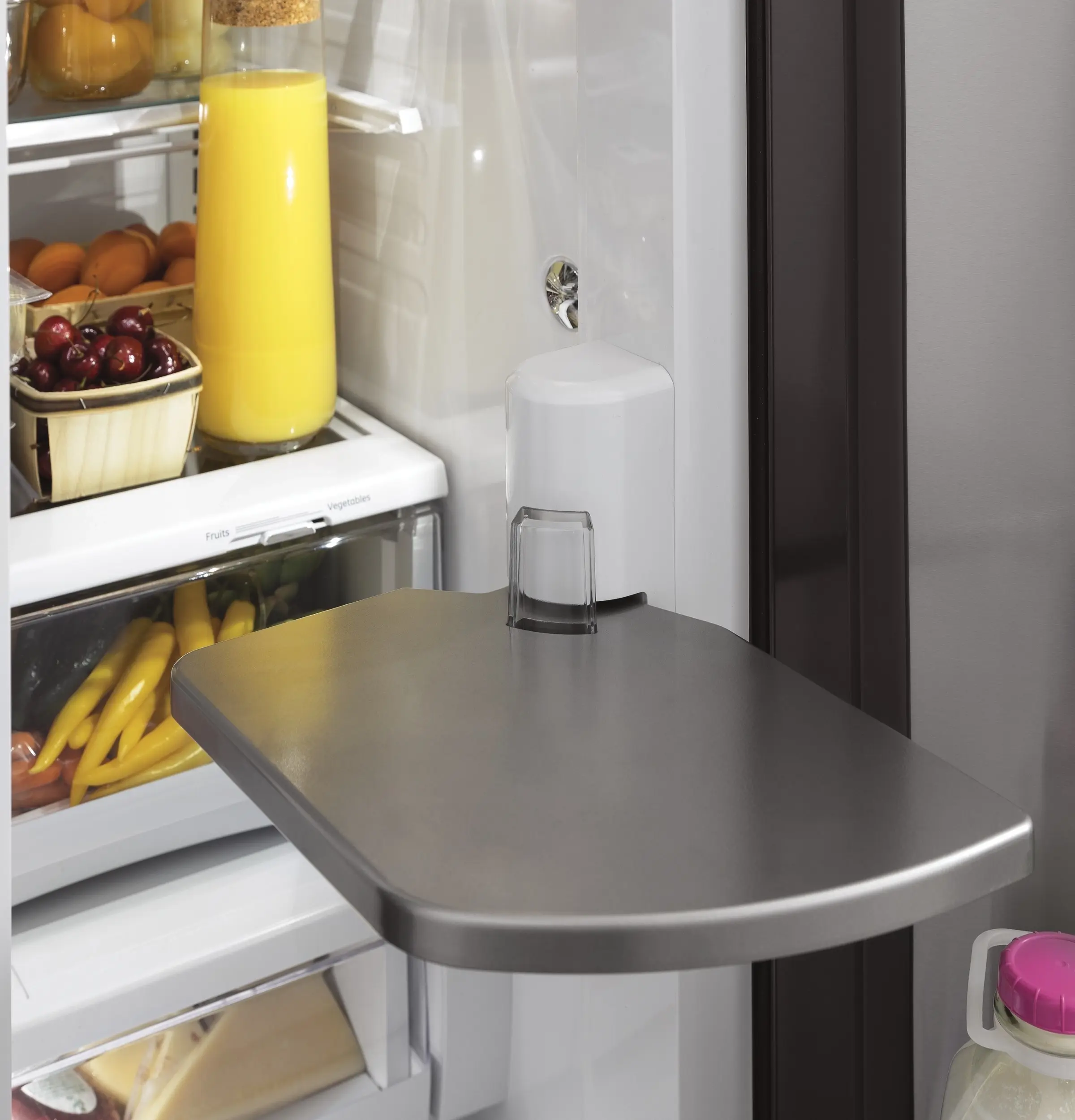 GE PYD22KBLTS Fingerprint Resistant, Black Stainless