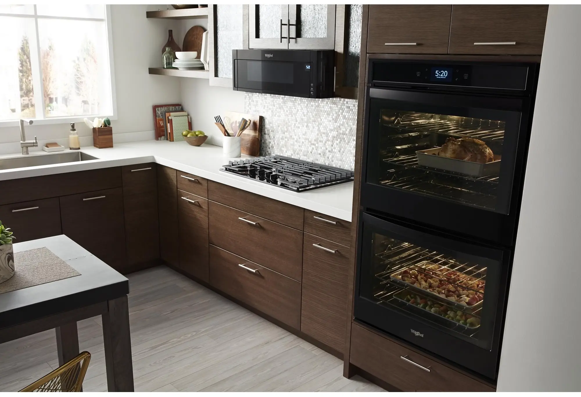 Whirlpool WCG55US0HB Black