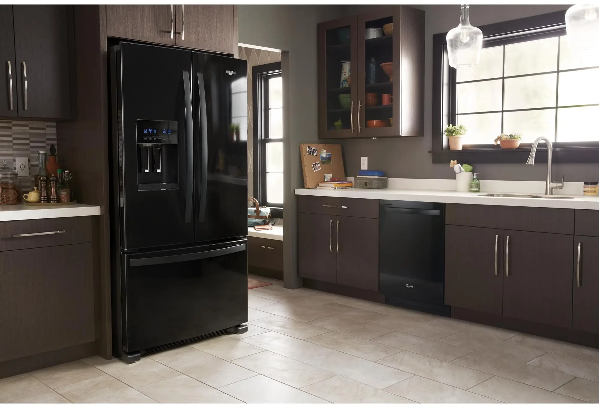 Whirlpool WDT710PAHB Black