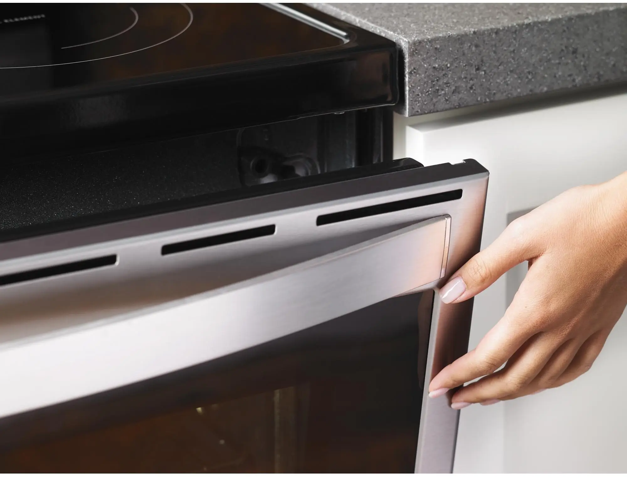 Whirlpool WFE975H0HZ Fingerprint Resistant Stainless Steel