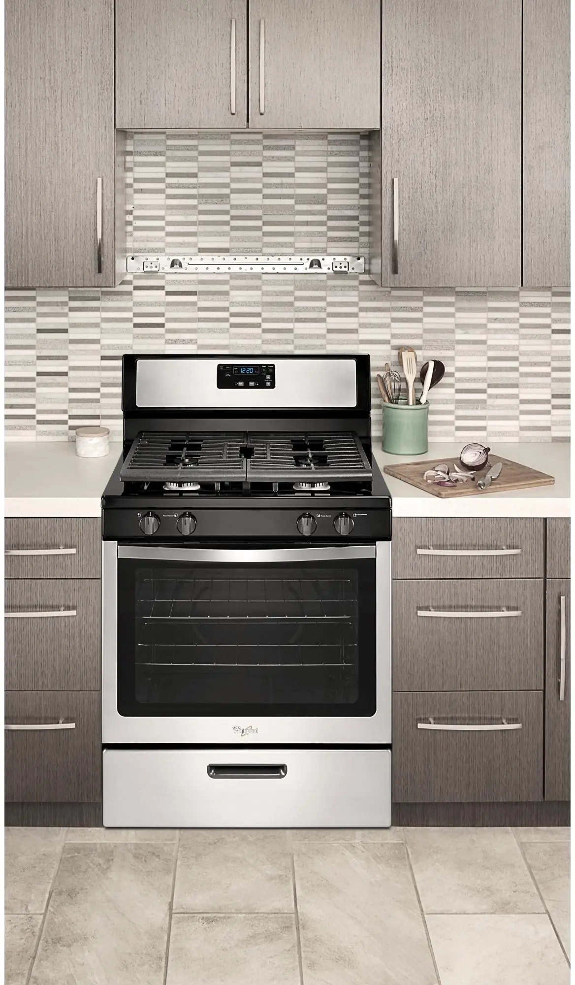 Whirlpool WFG320M0BS Black on Stainless Steel