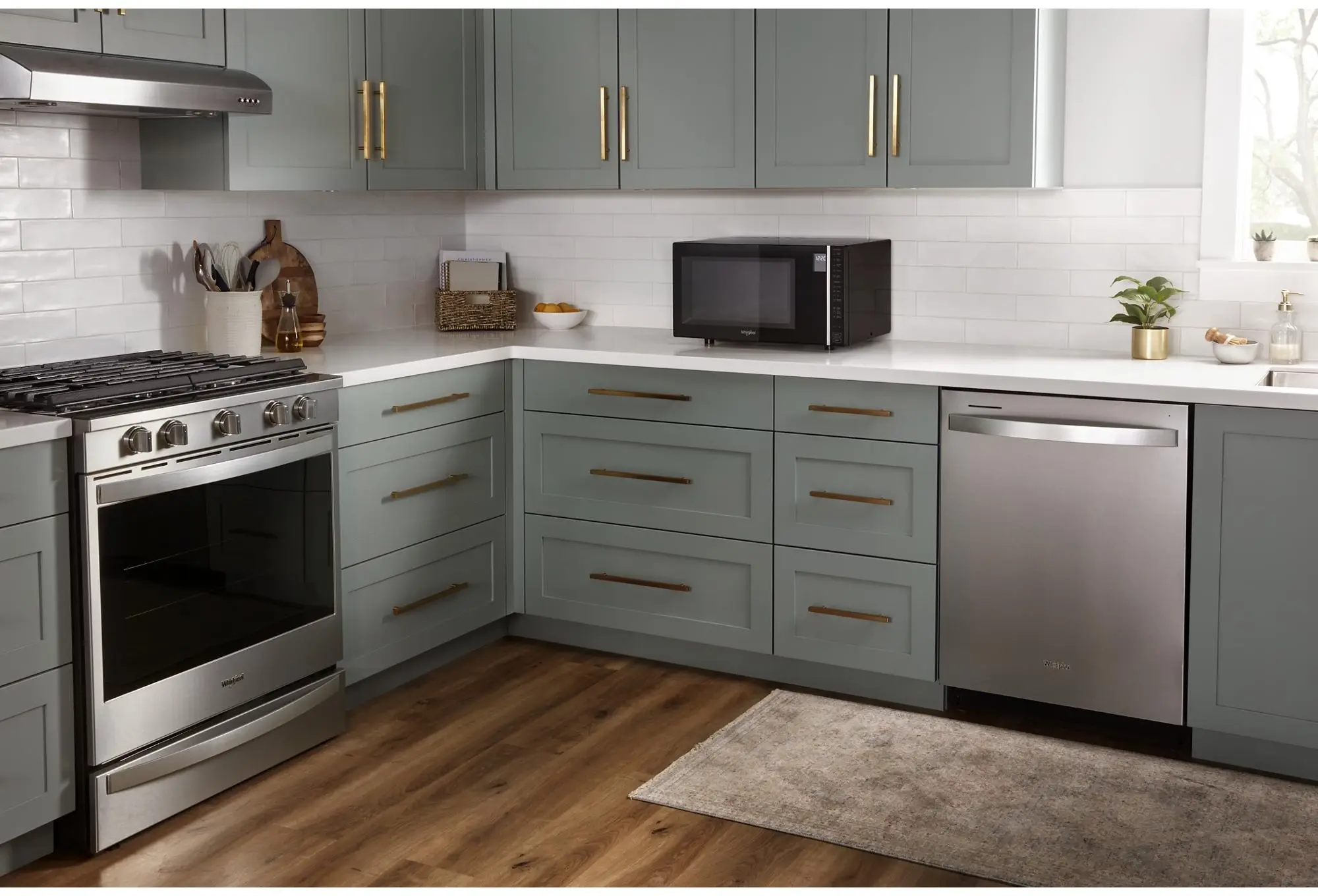 Whirlpool WMC30311LB Black