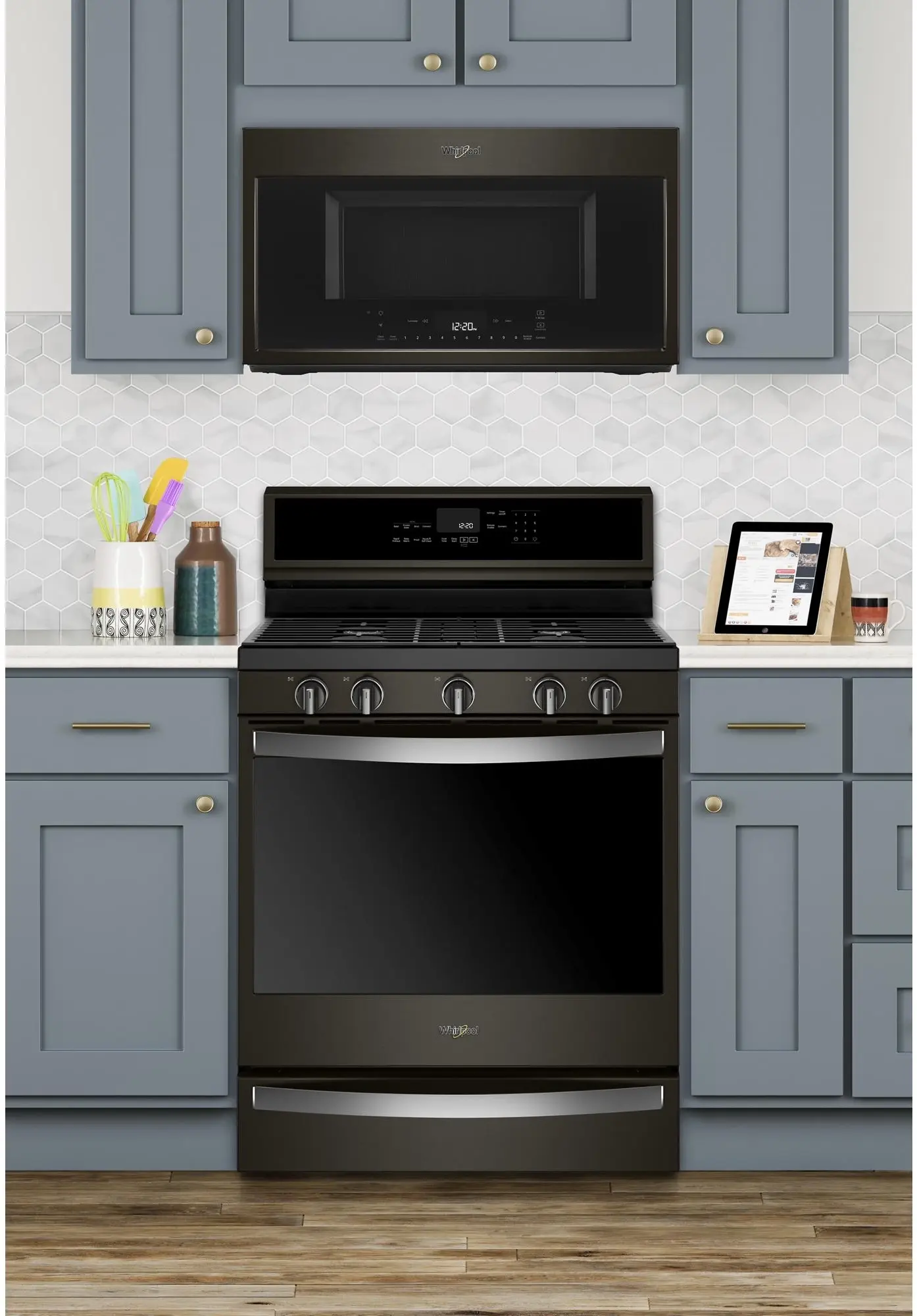 Whirlpool WMH78019HV Fingerprint Resistant Black Stainless Steel