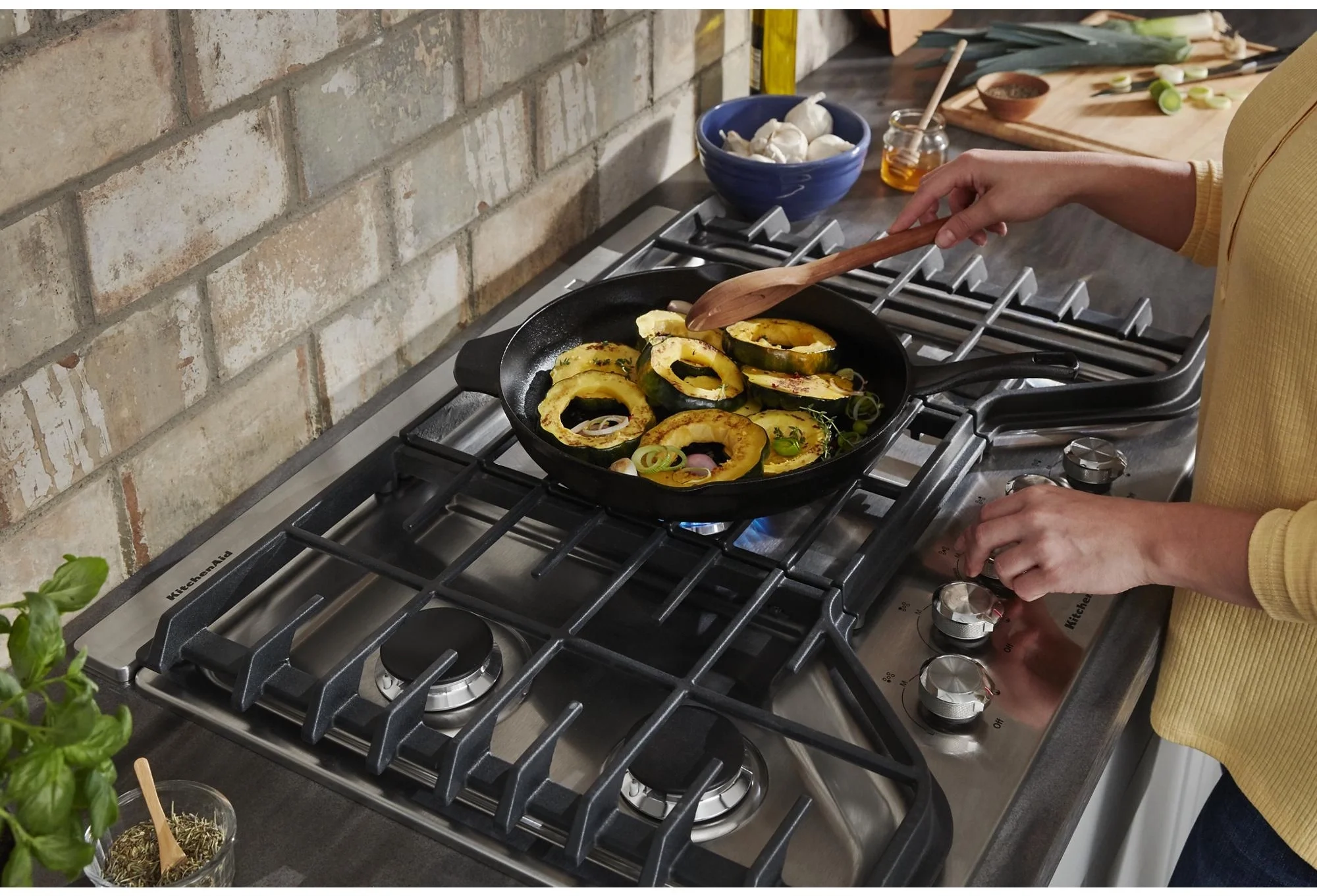 KitchenAid KCGS350ESS 30 Inch 5-Burner Gas Cooktop - Thumbnail 4