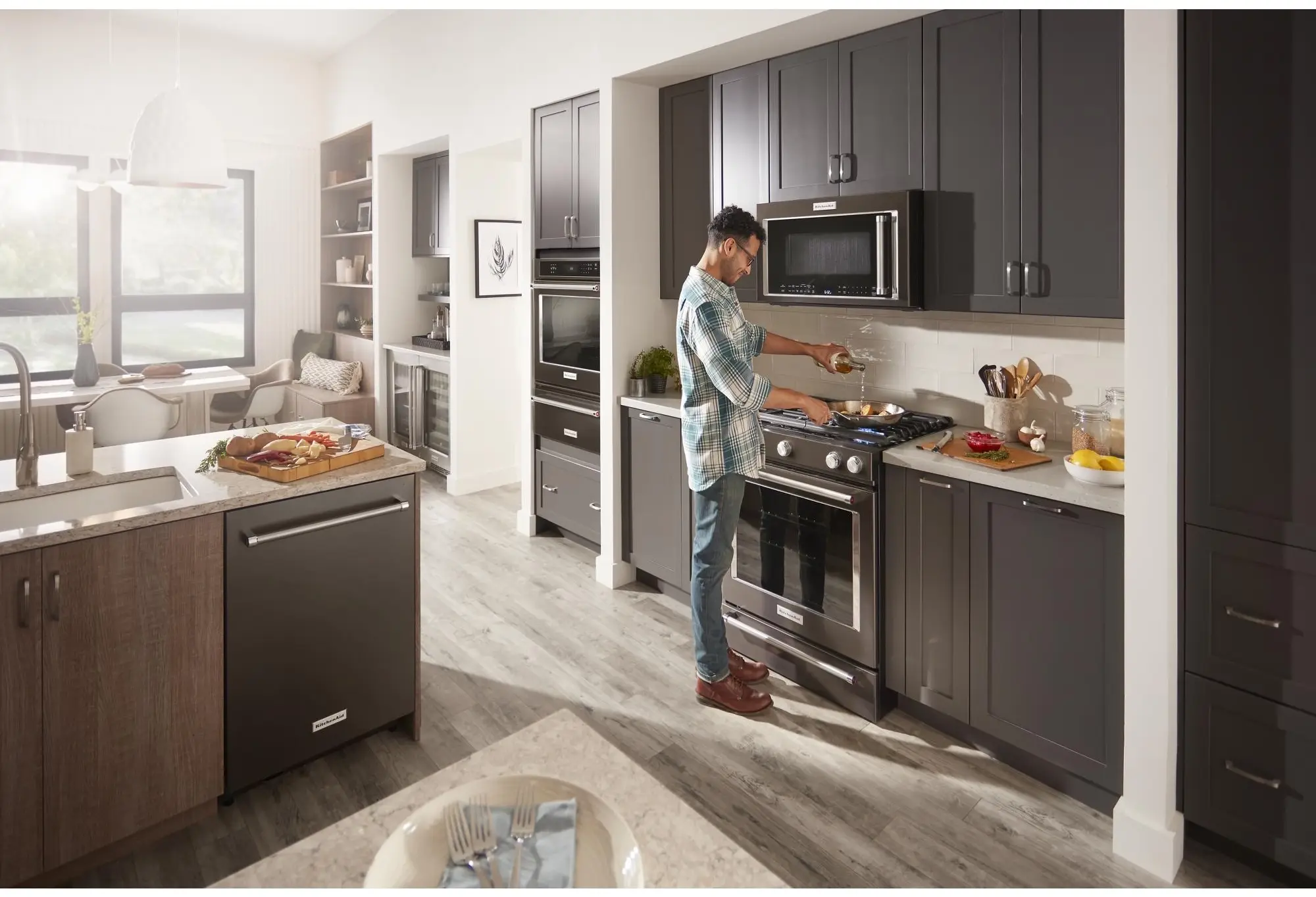 KitchenAid KSGG700EBS Black Stainless Steel, Print Shield