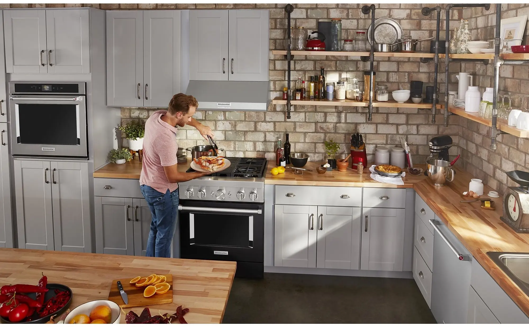 KitchenAid KVUC600KSS 585 CFM Motor Class Commercial-Style Under