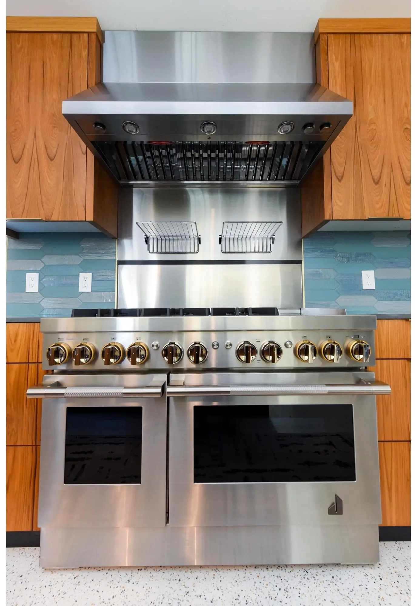 Jenn Air JDRP548HL Stainless Steel, Rise Style, Natural Gas