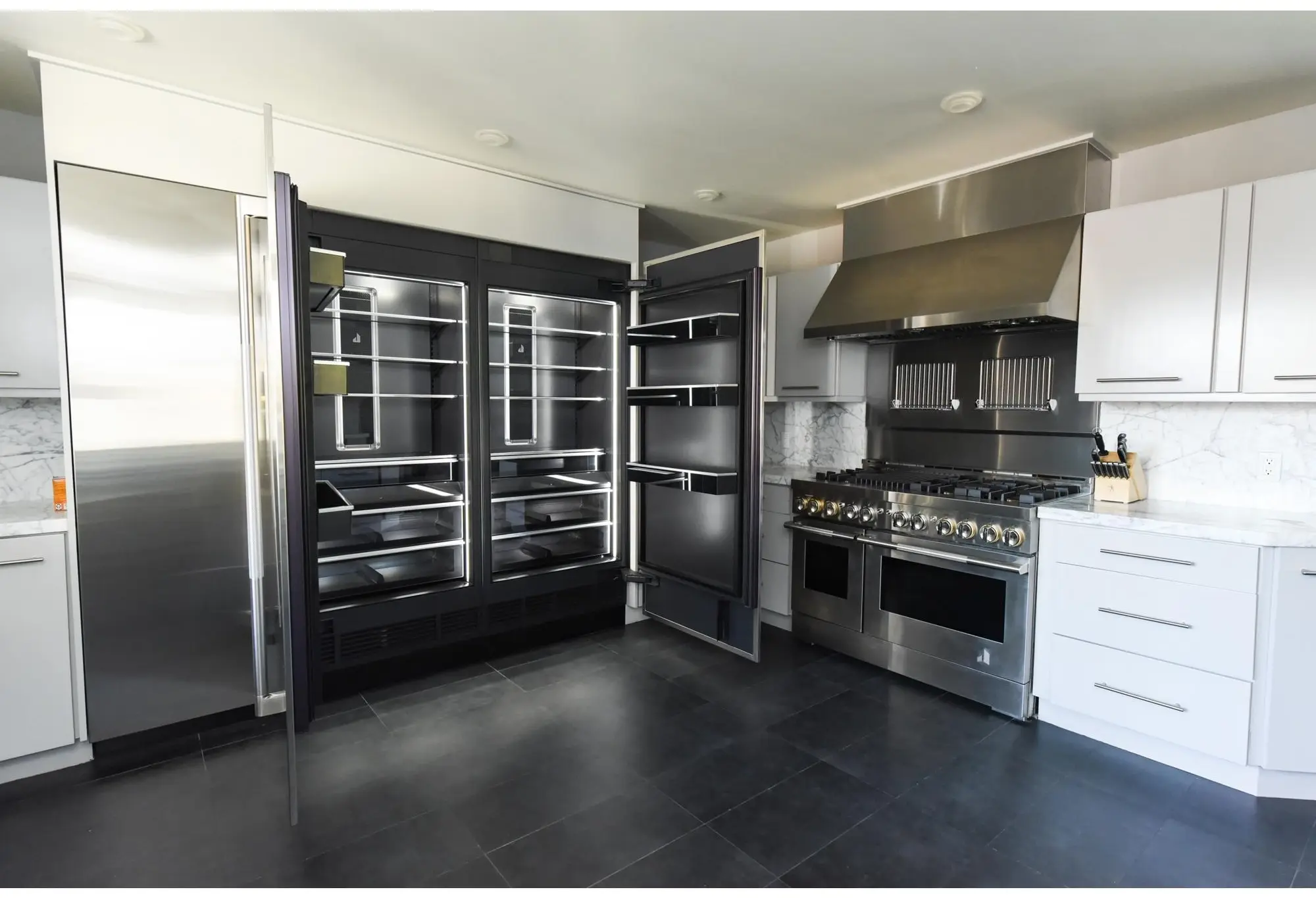 Jenn Air JDRP648HL Stainless Steel, Rise Style, Natural Gas