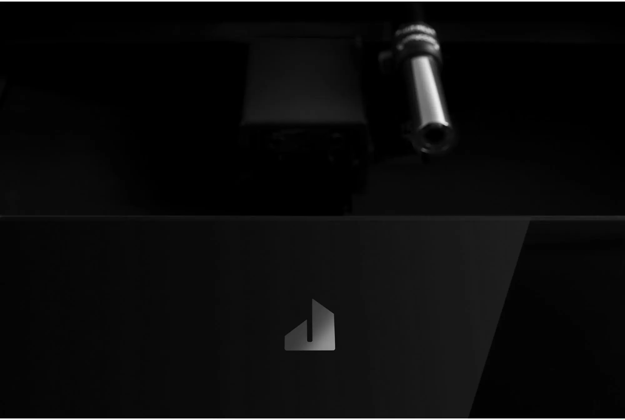 Jenn Air JJB6424HM Black Floating Glass, Noir Style