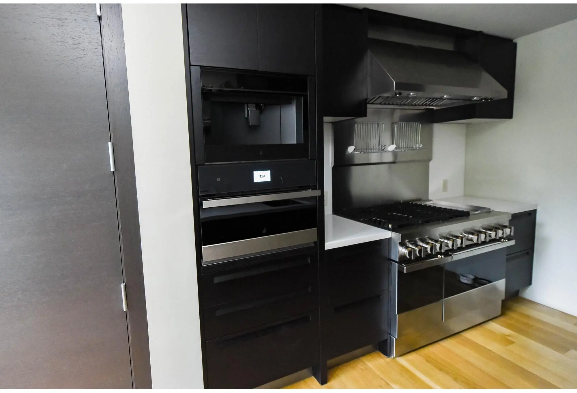 Jenn Air JJB6424HM Black Floating Glass, Noir Style