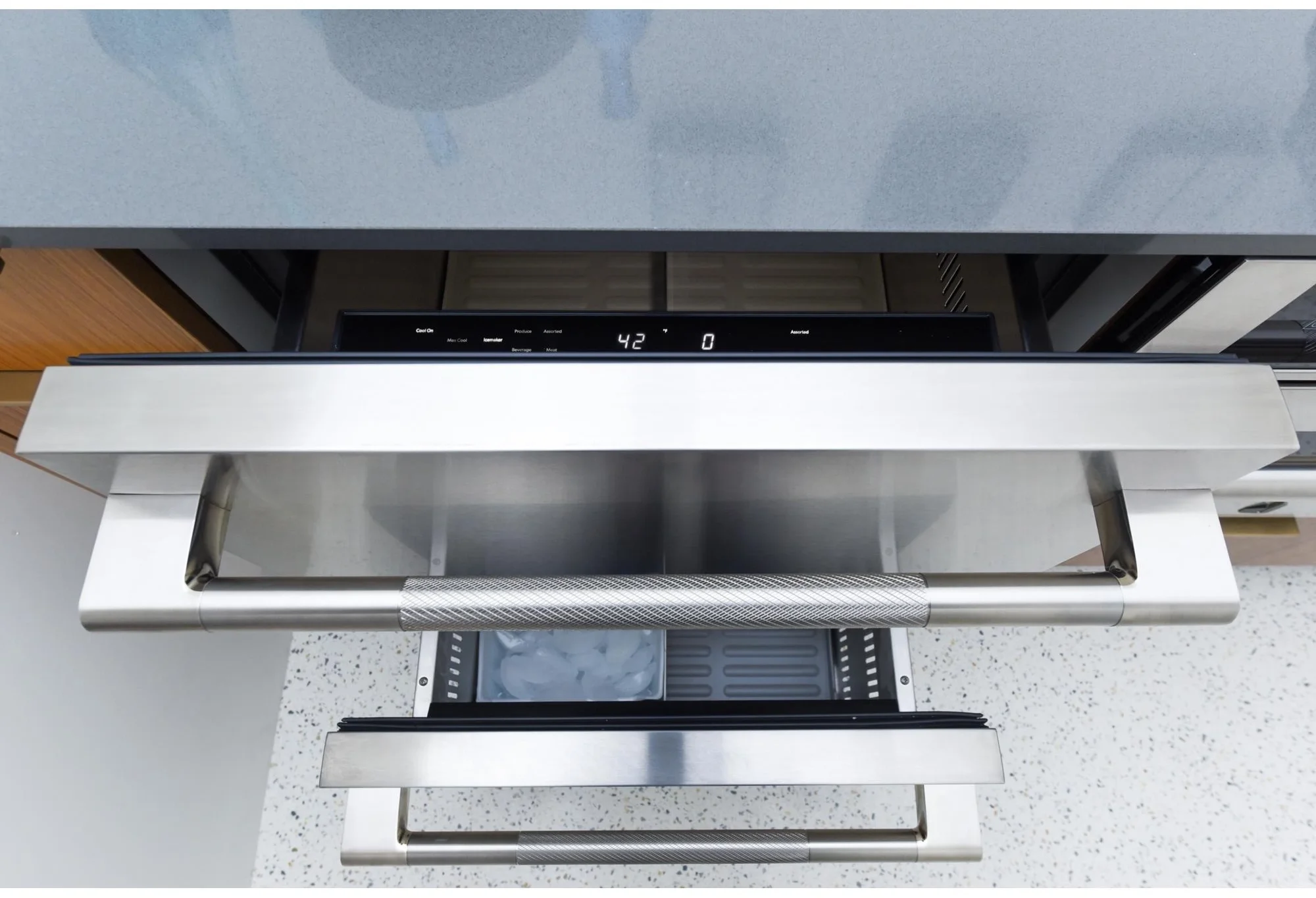 JennAir Rise Refrigerator - Thumbnail 4