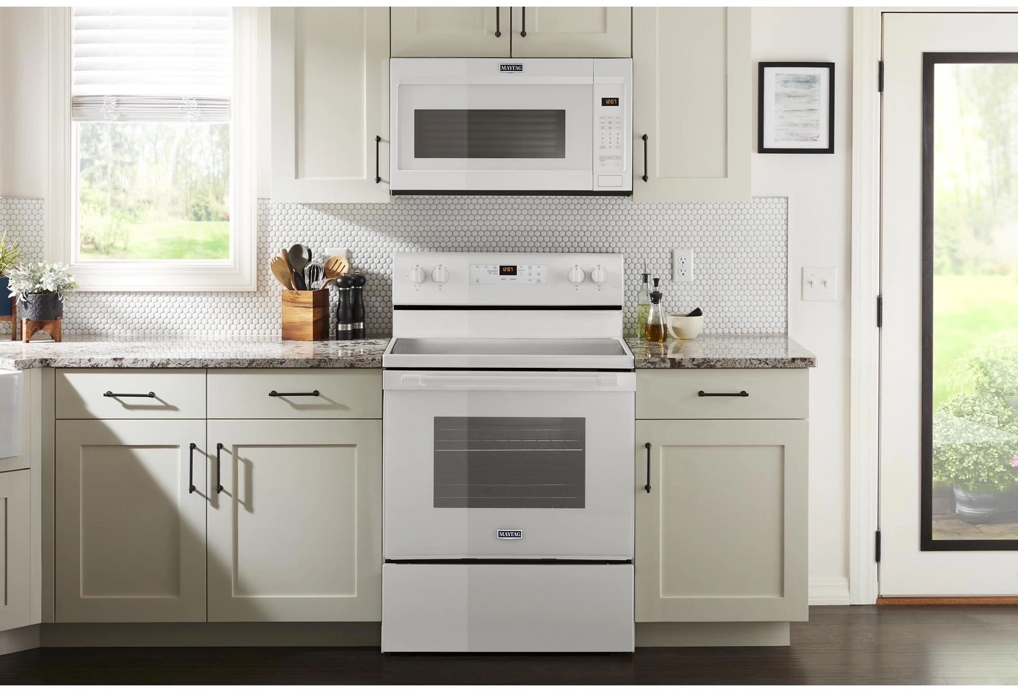 Maytag MER6600FW White