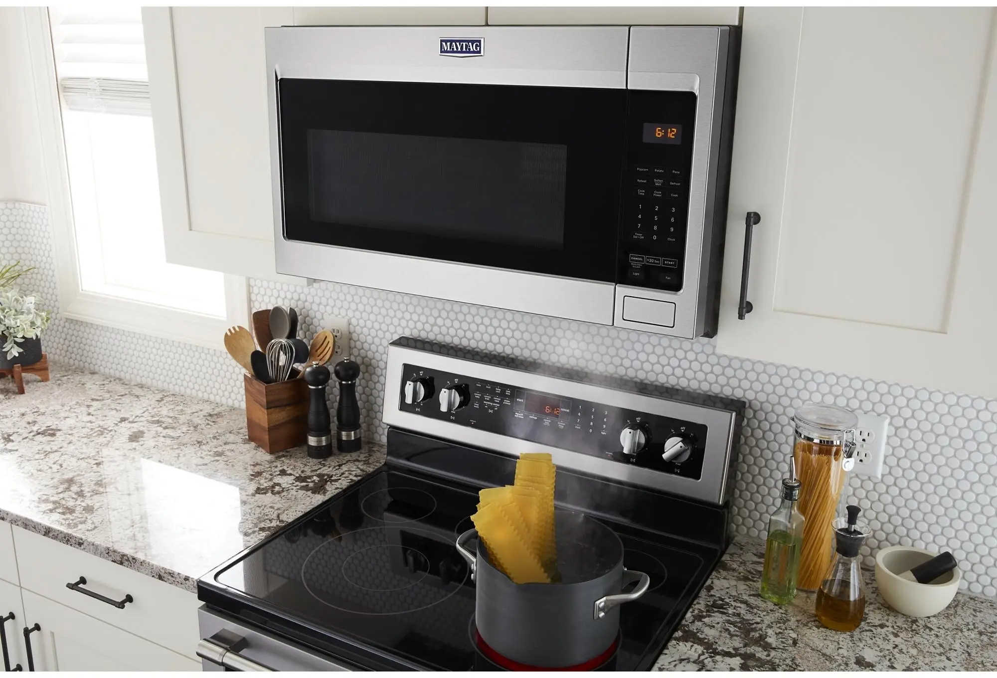 Maytag MER8800FZ Stainless Steel with Fingerprint Resistant