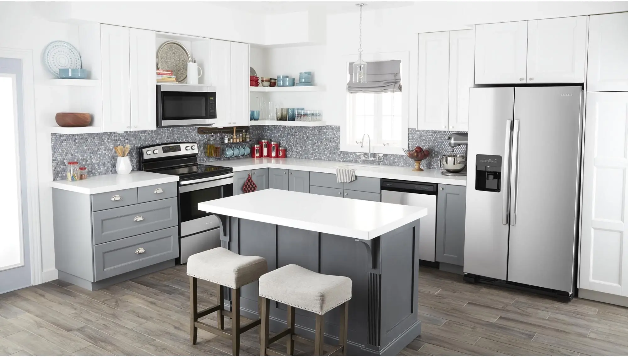 Amana AER6603SFS Black on Stainless Steel