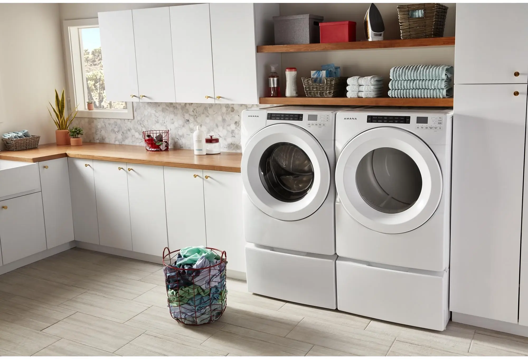 Amana NED5800HW White