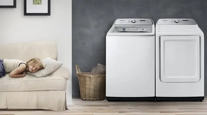 Samsung WA49B5205AW White