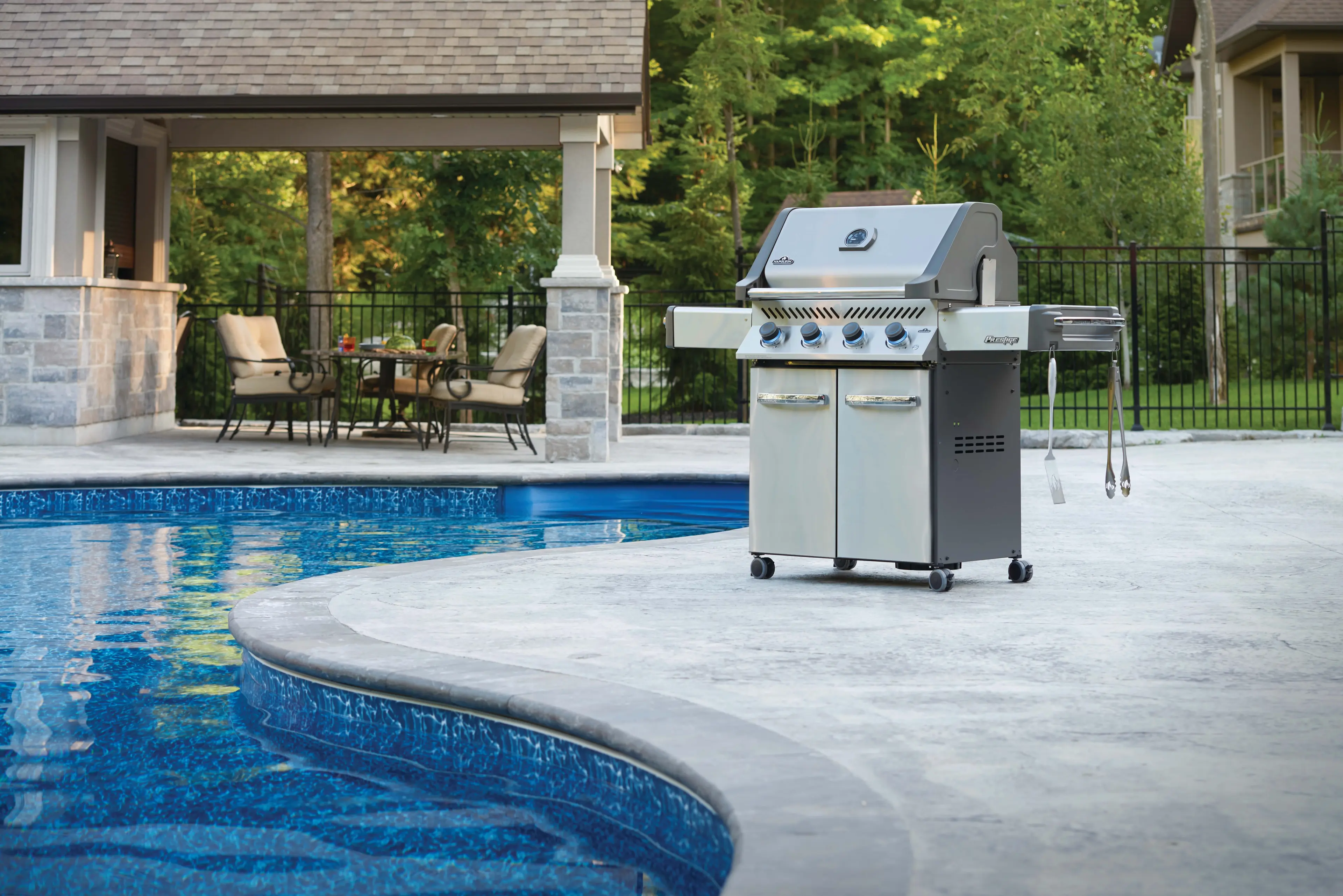 Napoleon P500PSS3 Stainless Steel, Liquid Propane