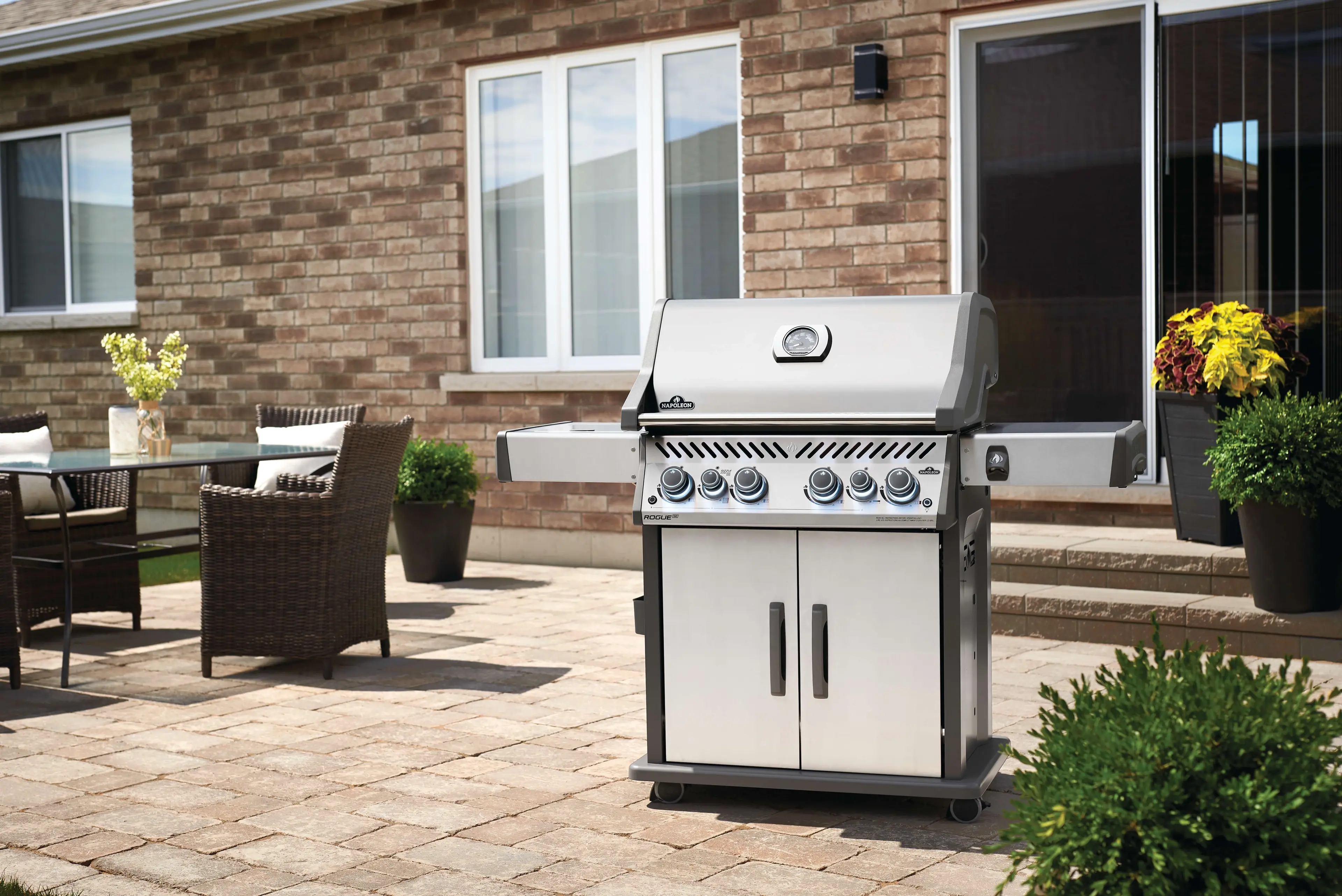 Napoleon RSE525RSIBNSS1 Stainless Steel, Natural Gas