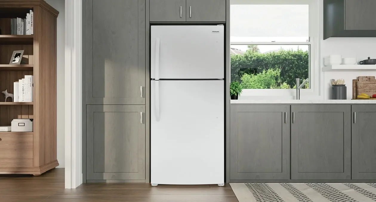 Frigidaire FFTR1820VW White