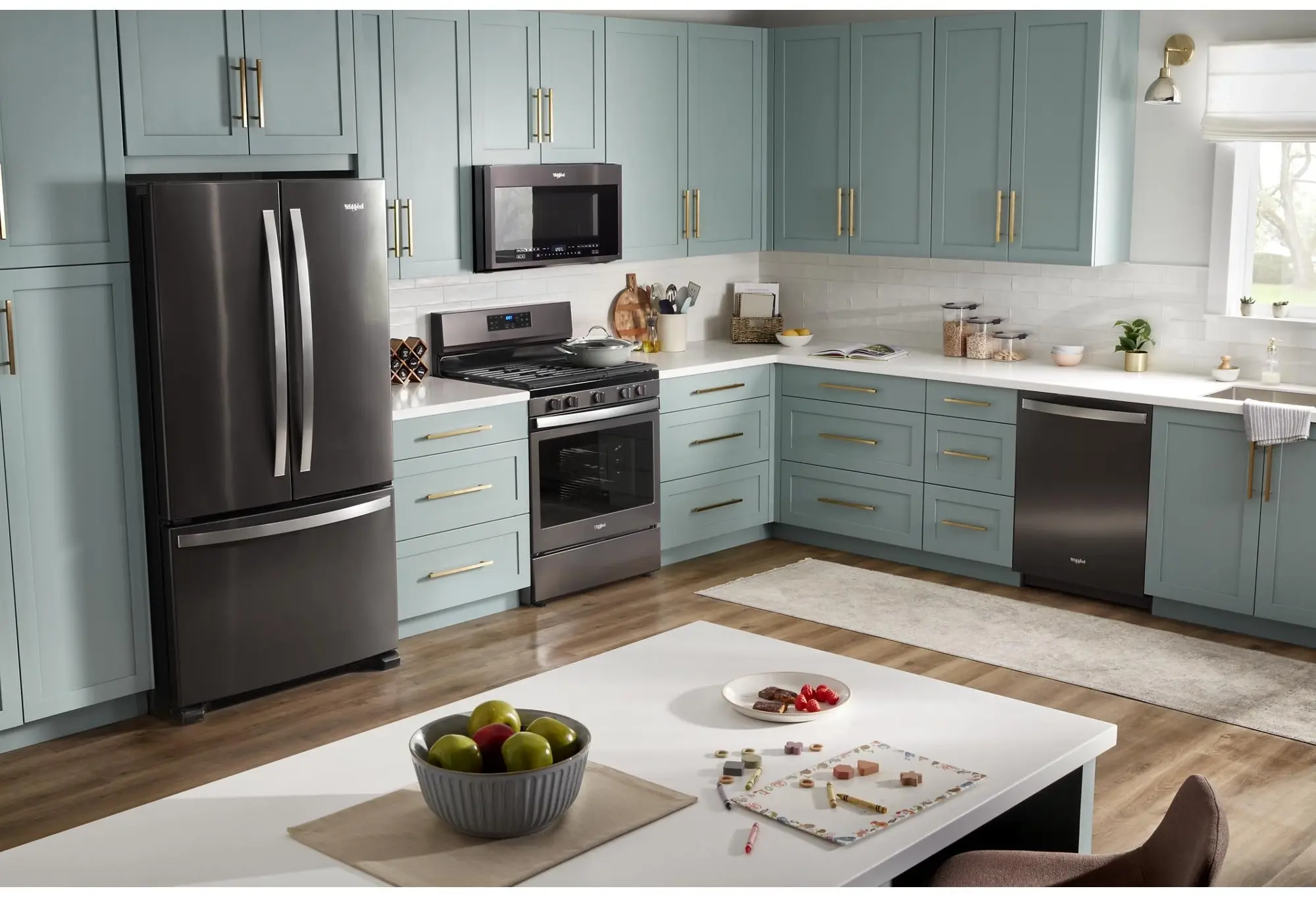 Whirlpool WFG550S0LV Fingerprint-Resistant Black Stainless Steel