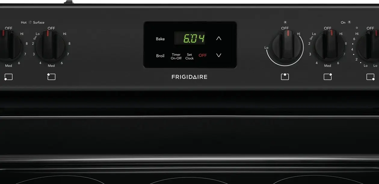 Frigidaire FCRE3052AB Black