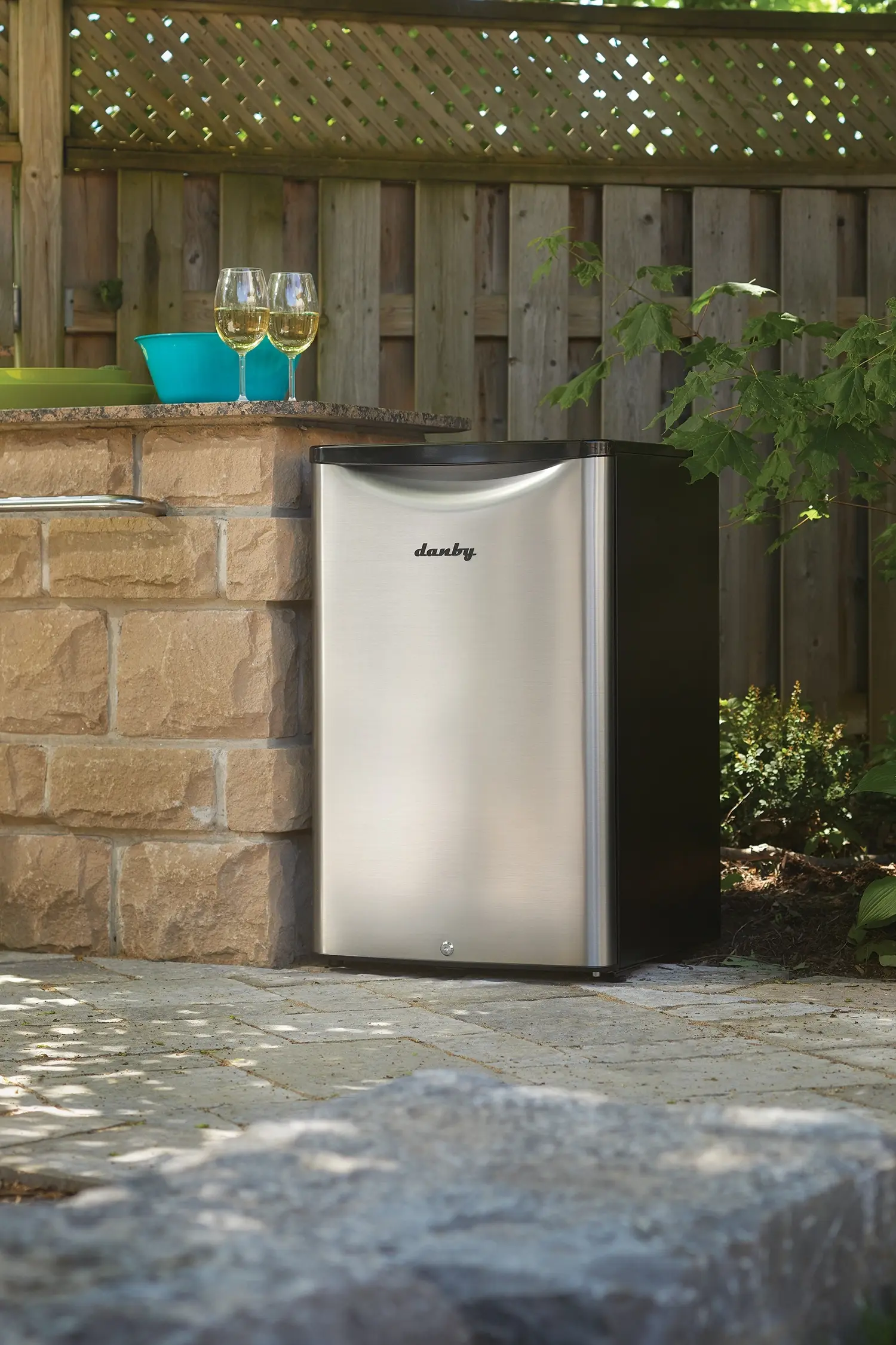Danby DAR044A6BSLDBO Black Stainless Look