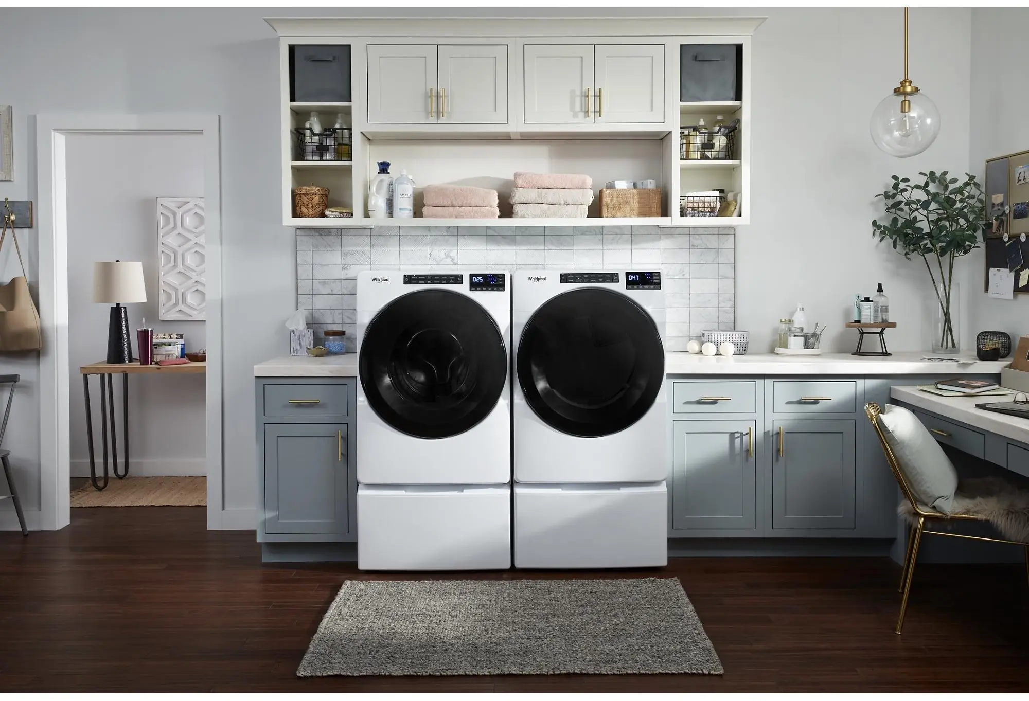 Whirlpool WFW5605MW White