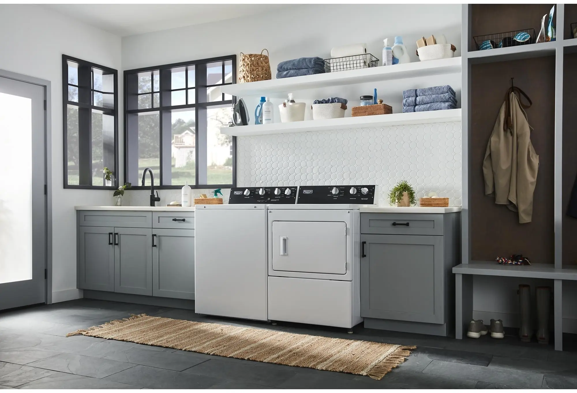 Maytag MEDP585GW White